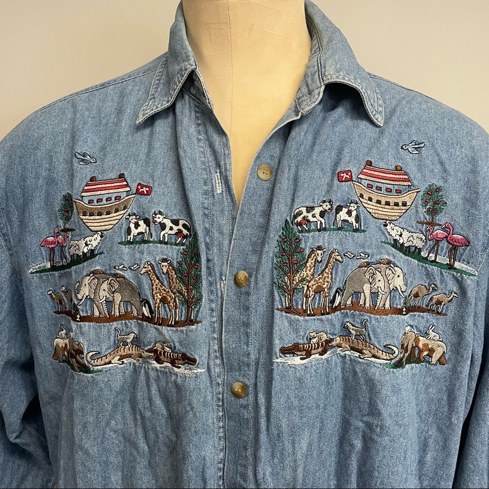 Vintage 90’s Quizz Women Noah’s Arc Embroidered Denim Shirt - Picture 3 of 8